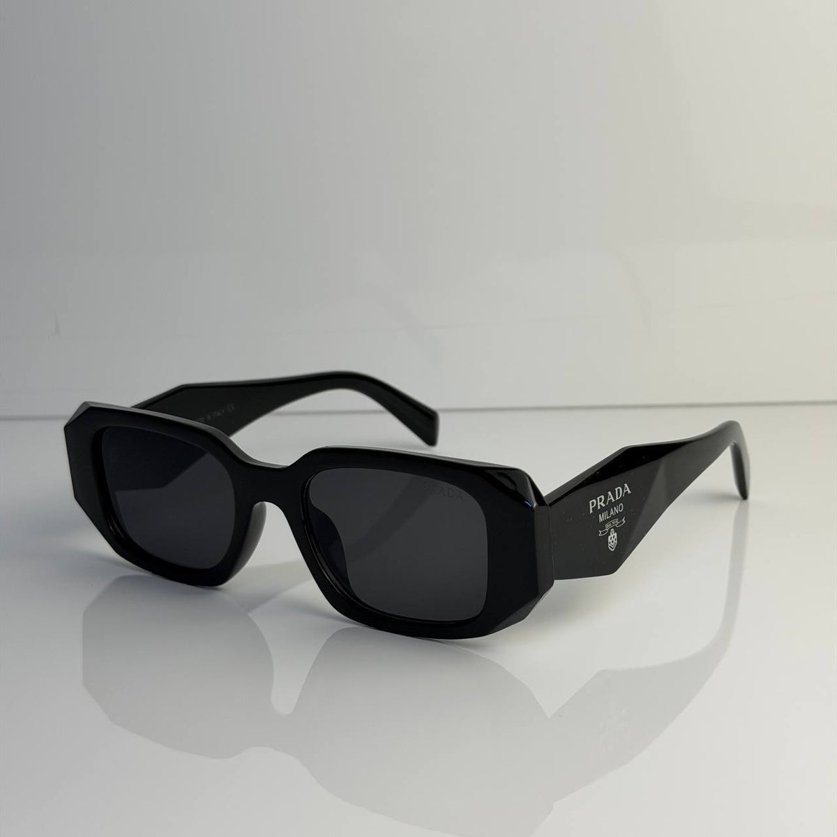 PRADA PR 17WS