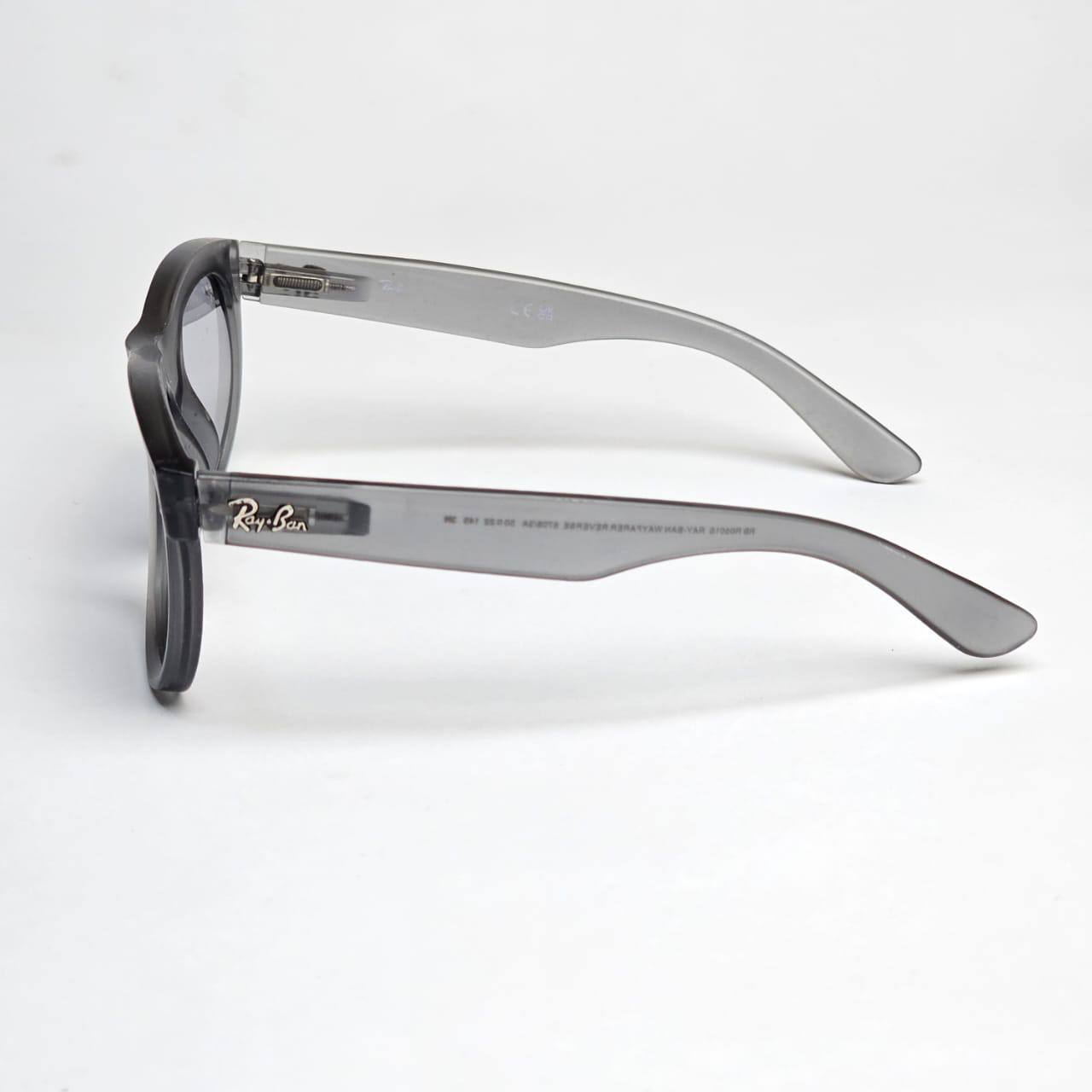 RB Wayfarer Reverse R050S