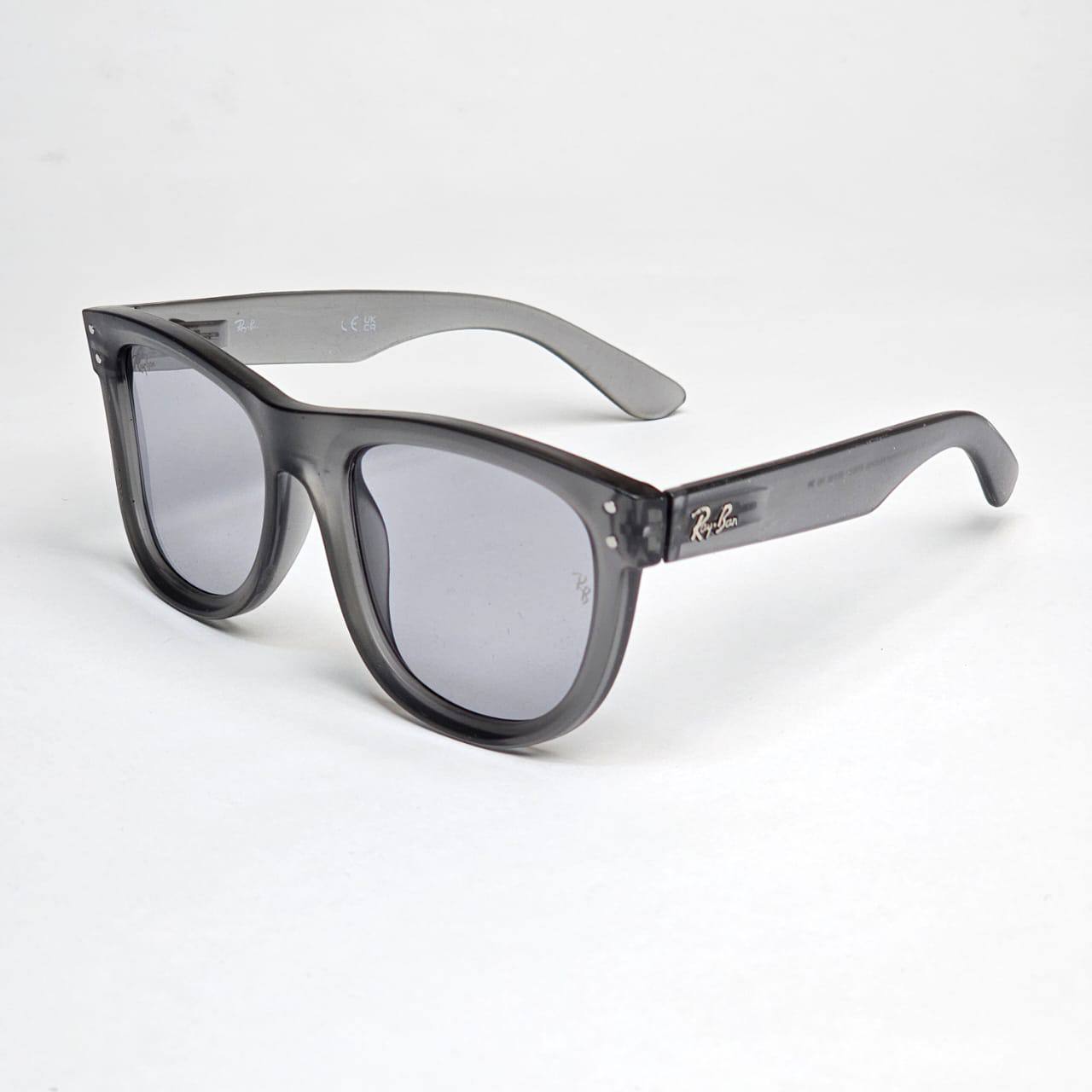 RB Wayfarer Reverse R050S